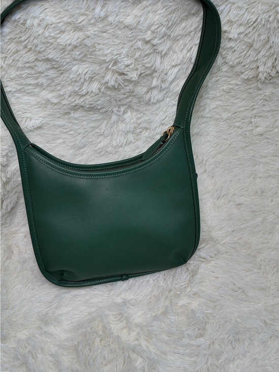 Coach Handbags - Coach Curve Zip - Hunter Green (NWOT)